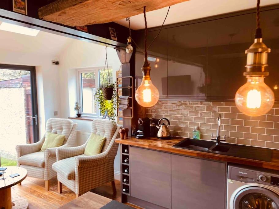 Lovely Semi-Beach 2X Pubs -5 Min Walk-Pets Welcome-Parking-Garden Scalby  Eksteriør bilde